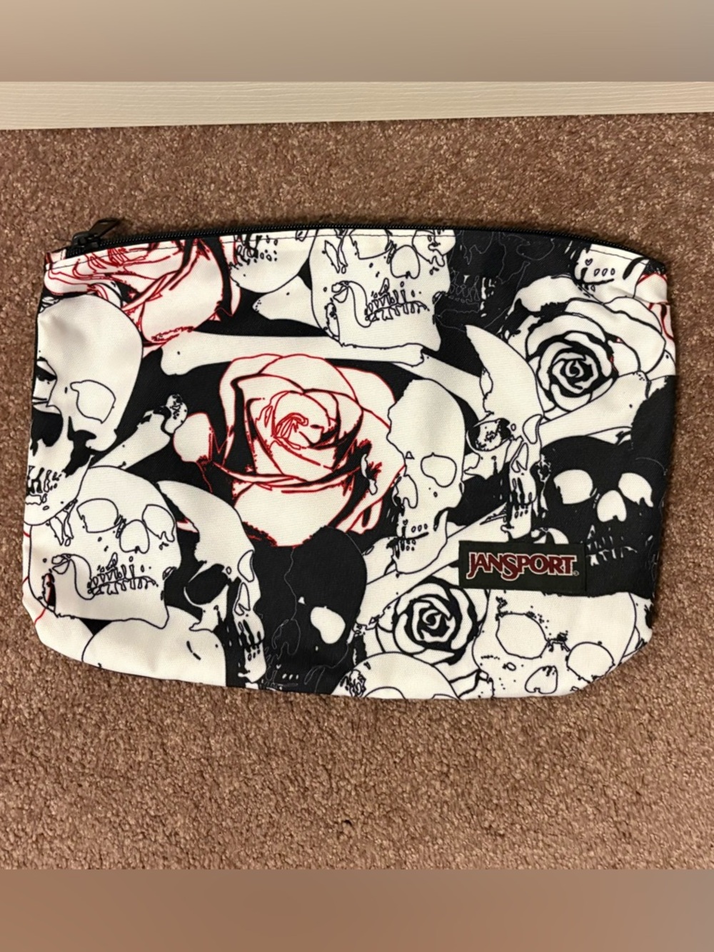 Jansport Skull and Roses Ditty Bag - Picture 7 of 8
